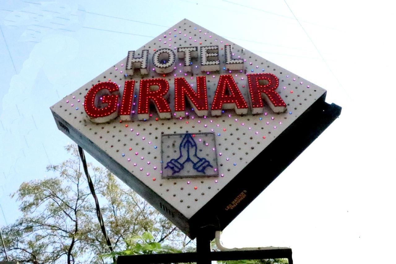 Hotel Girnar Aurangabad  Eksteriør bilde