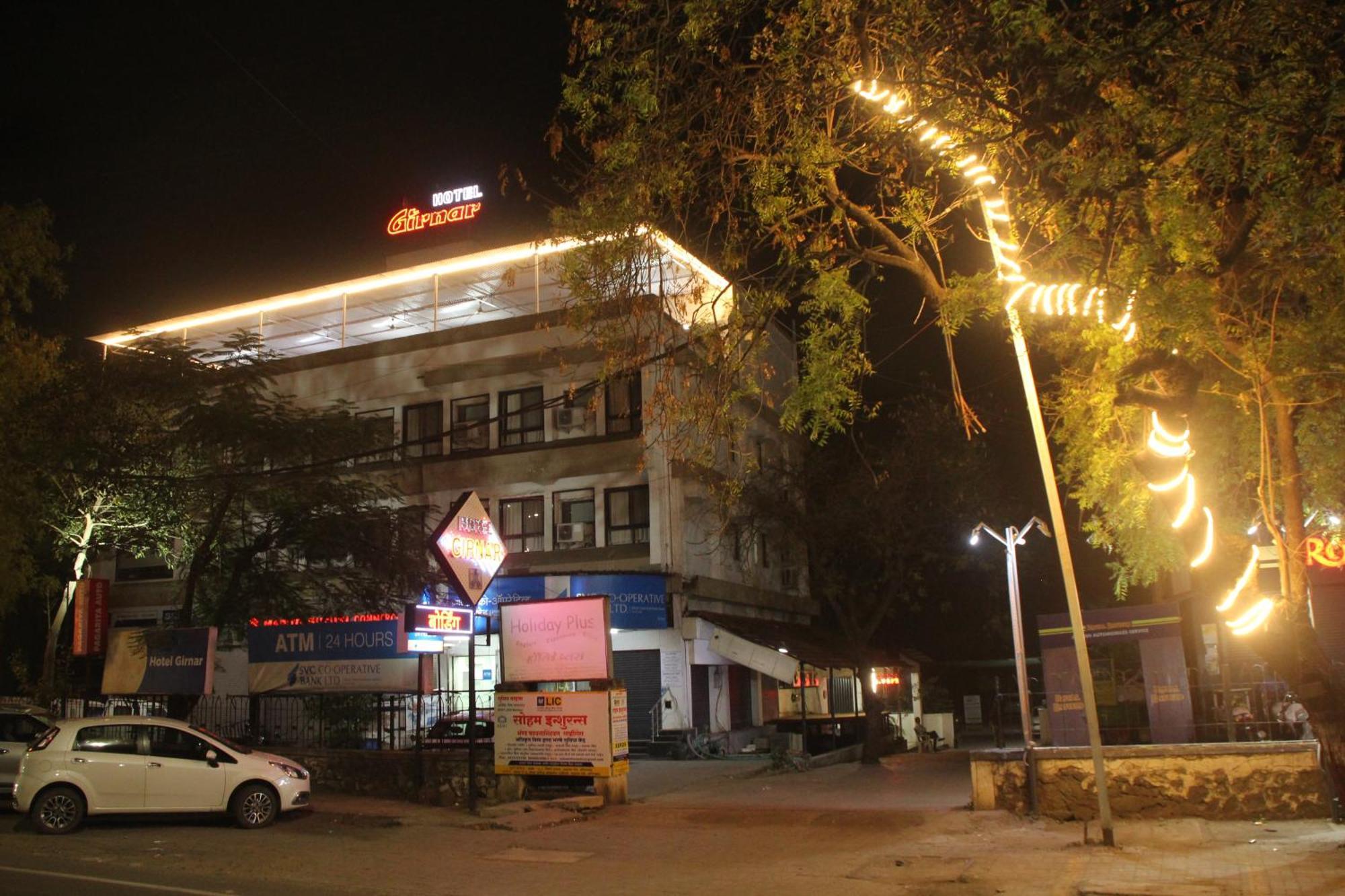 Hotel Girnar Aurangabad  Eksteriør bilde