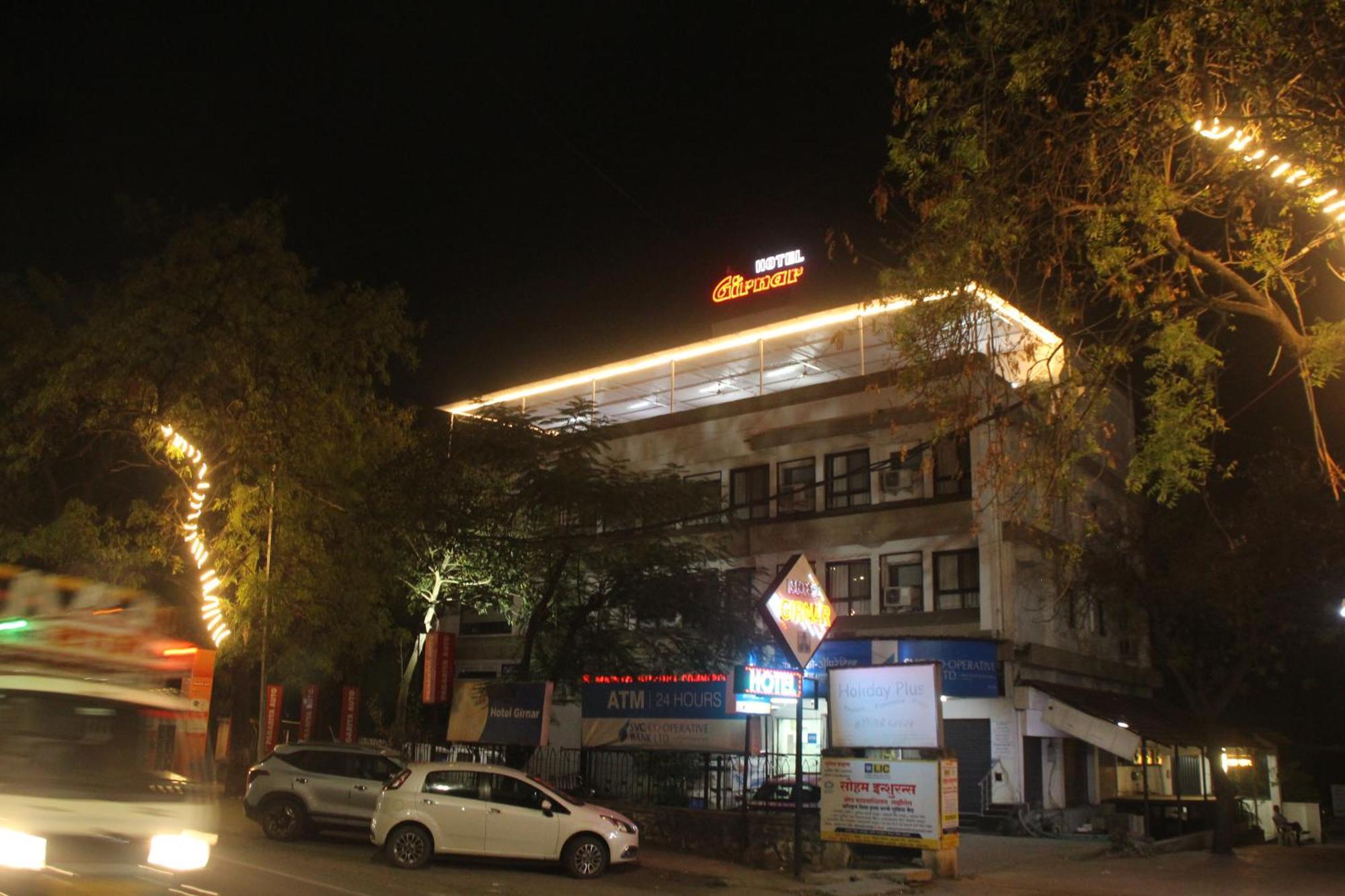 Hotel Girnar Aurangabad  Eksteriør bilde