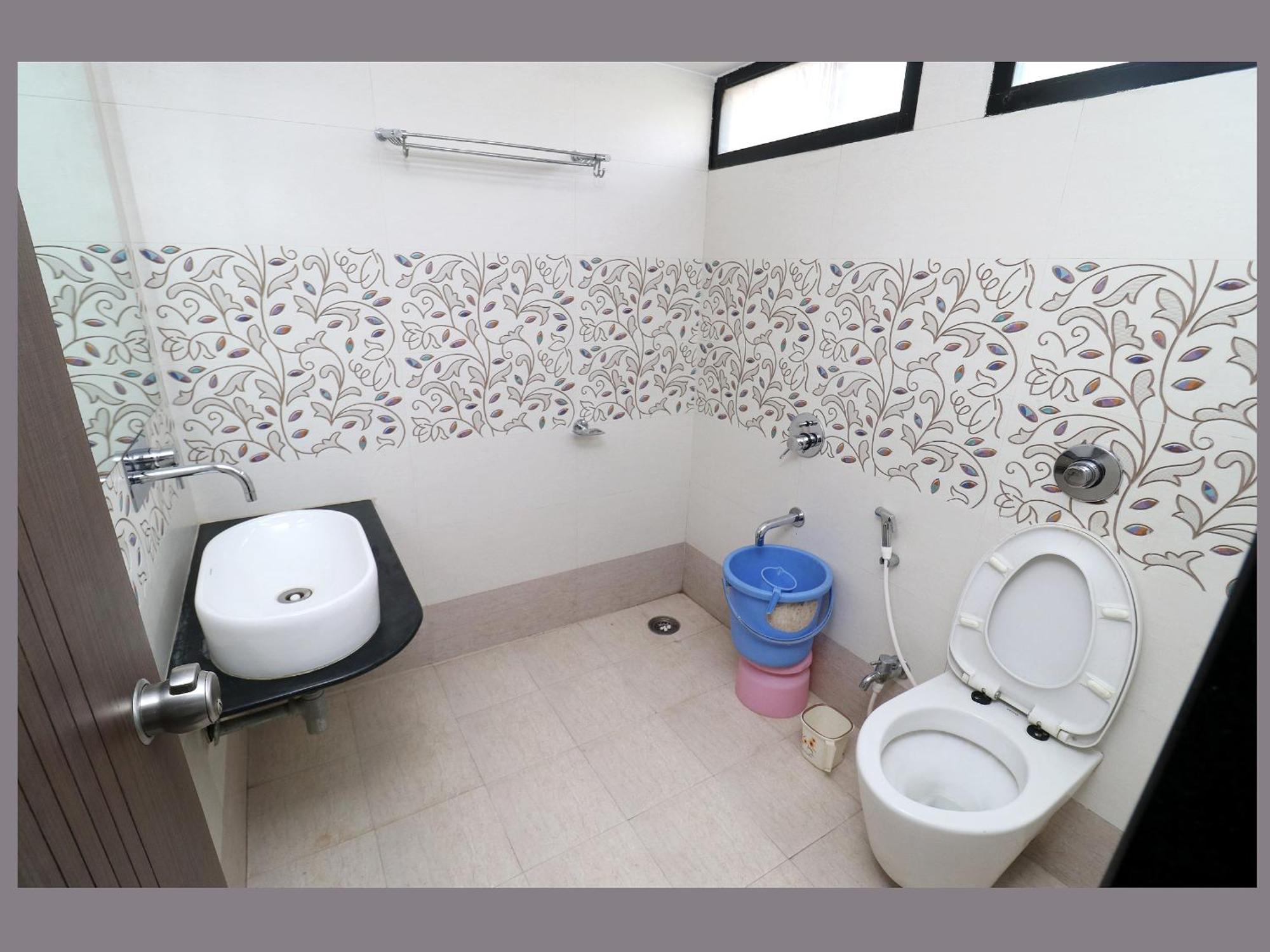 Hotel Girnar Aurangabad  Eksteriør bilde