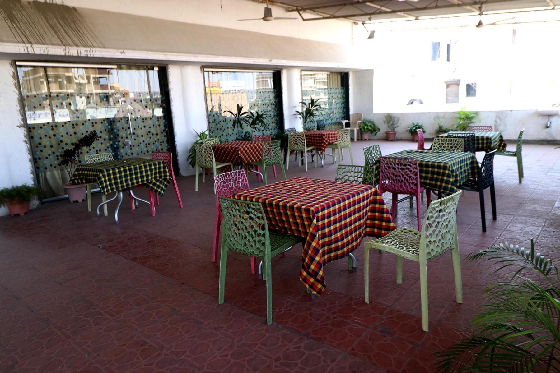 Hotel Girnar Aurangabad  Eksteriør bilde